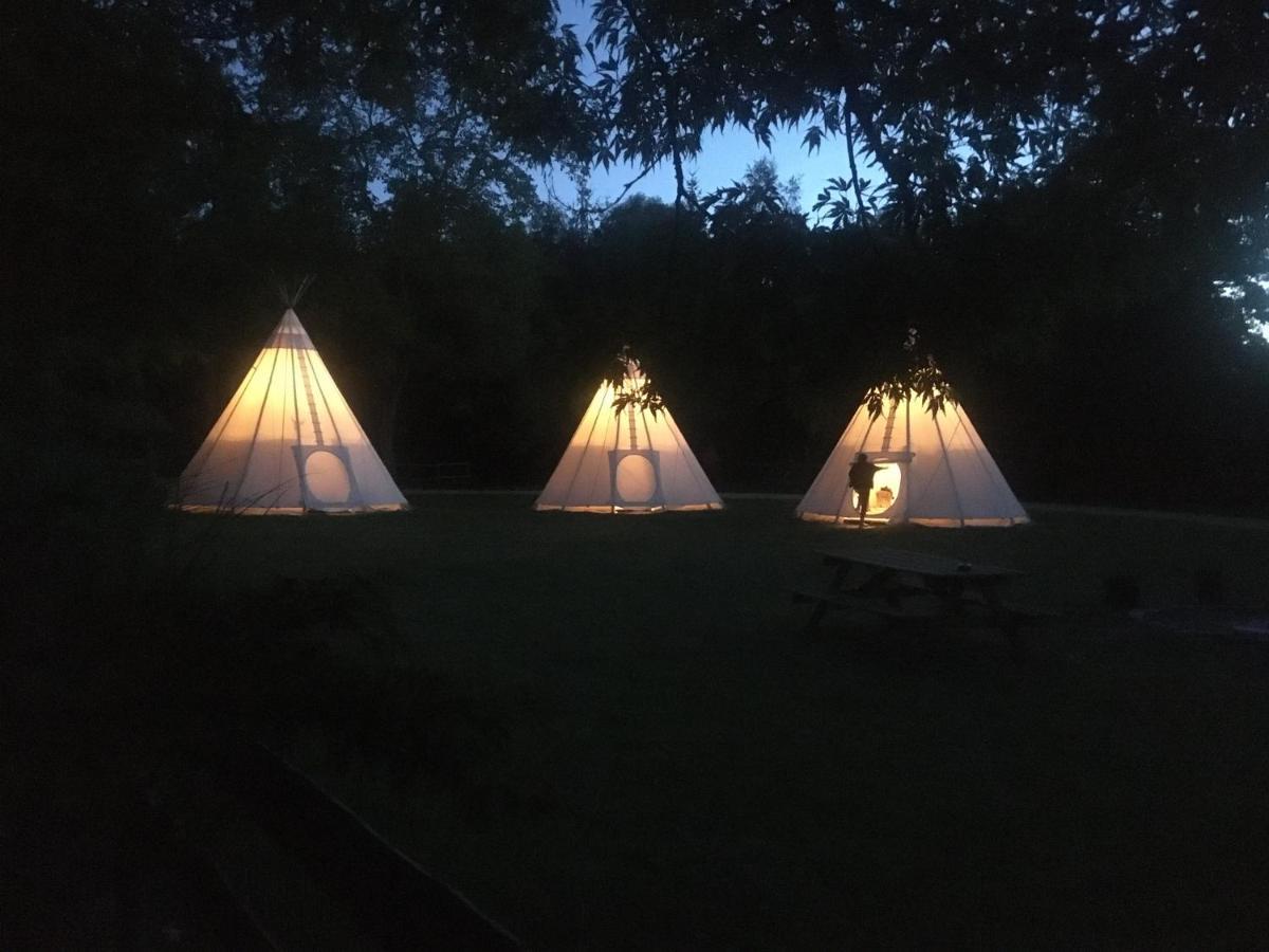 Domaine De Carnin Hotel Beloeil Eksteriør billede